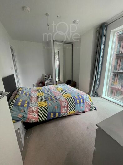 3 Bedroom Flat To Rent In Heartwell Avenue, Canning Town, E16