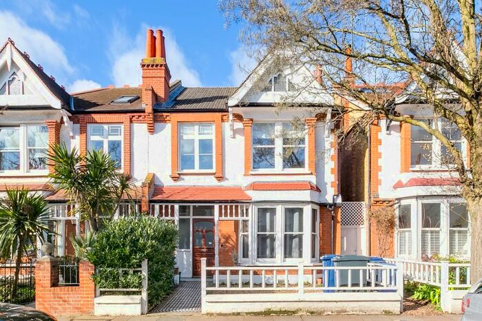 2 Bedroom Flat To Rent In Rusthall Avenue, London, W4