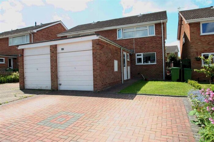 3 Bedroom Semi-Detached House To Rent In Brighton Hill, Basingstoke, Hampshire, RG22