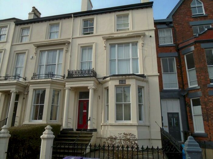 2 Bedroom Flat To Rent In Devonshire Road, Liverpool, Merseyside, L8