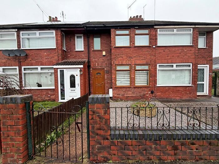 2 Bedroom Terraced House For Sale In Welwyn Park Avenue, Hull, HU6