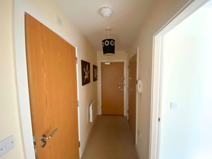 1 Bedroom Apartment To Rent In Ferry Court, Cardiff, CF11