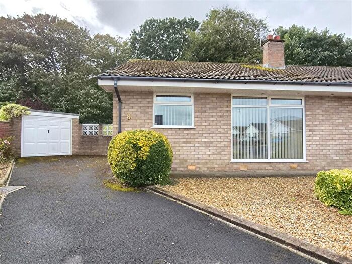 2 Bedroom Semi-Detached Bungalow For Sale In Longwood Close, Lytham, FY8