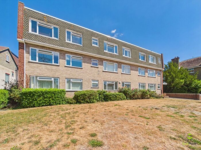 1 Bedroom Flat For Sale In Rutland Court, Footscray Road, London, London, SE9