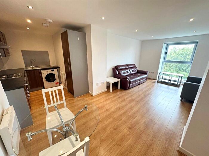 1 Bedroom Apartment To Rent In Greenheys Road, Liverpool, L8
