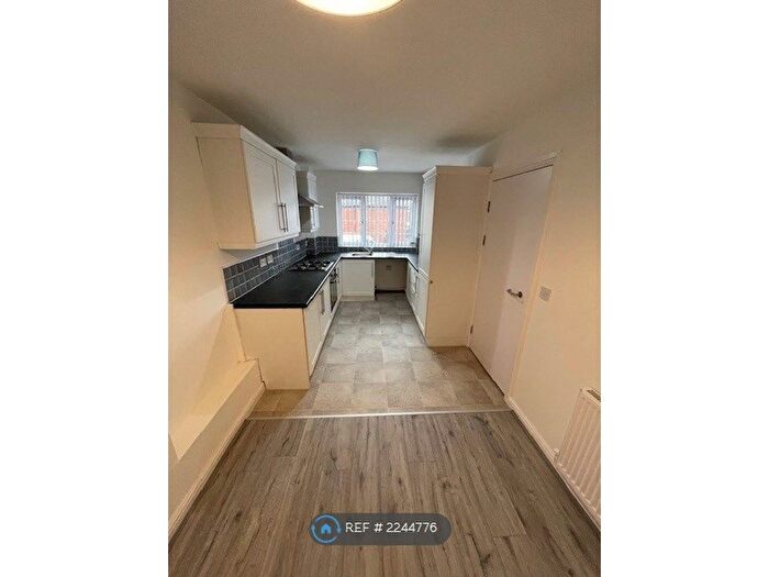 4 Bedroom Terraced House To Rent In Patrick Street Mews, Grimsby, DN32