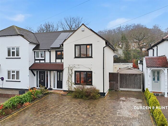 3 Bedroom Semi-Detached House For Sale In Woodland Road, Loughton, IG10