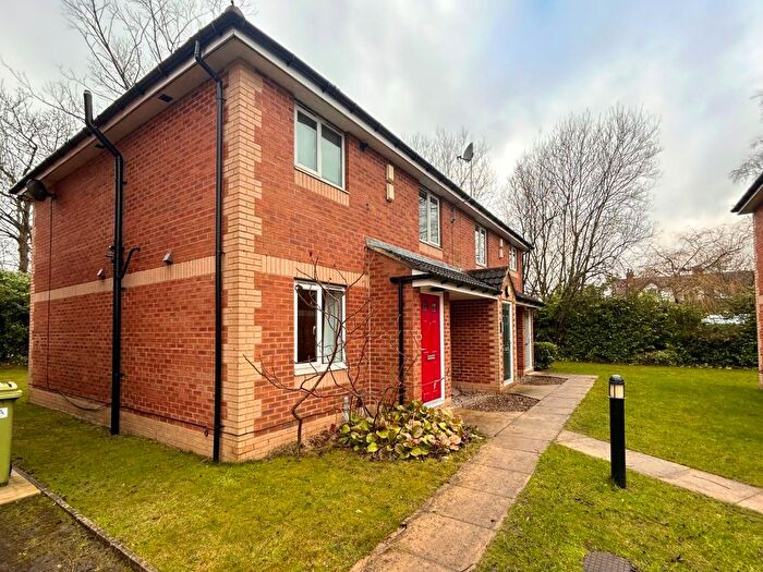 2 Bedroom Flat To Rent In Greenfield Court, Adel, Leeds, LS16