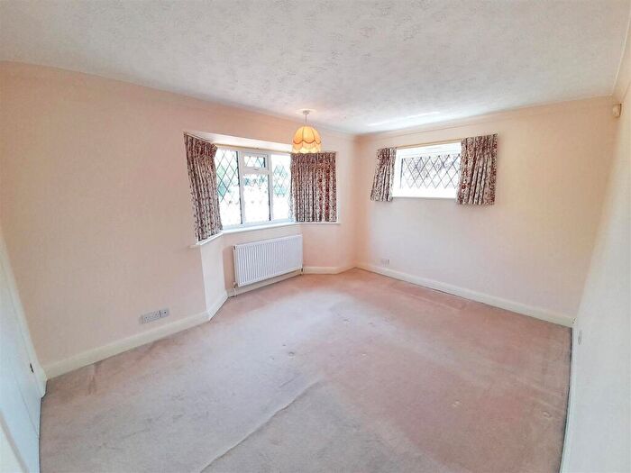 2 Bedroom Detached Bungalow For Sale In Burndell Road, Yapton, BN18