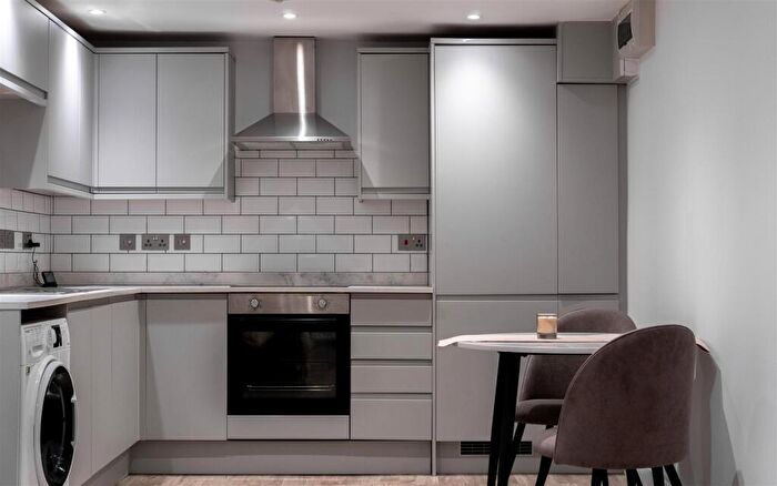 1 Bedroom Maisonette To Rent In High Street, Nutfield, Redhill, RH1