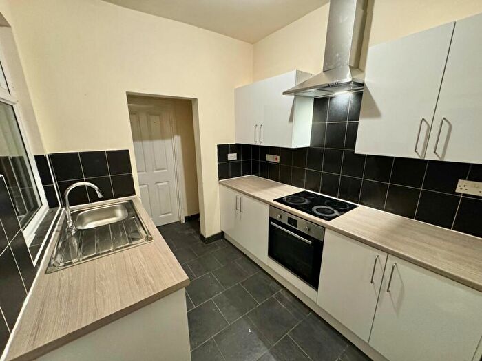 3 Bedroom Semi-Detached House To Rent In King Georges Avenue, Coventry, CV6