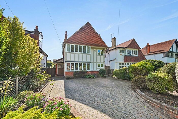 4 Bedroom Detached House For Sale In St. Leonards Road, Claygate, KT10