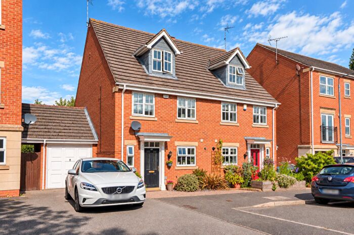 4 Bedroom Semi Detached House For Sale In Denton Drive, West Bridgford, Nottingham, NG2