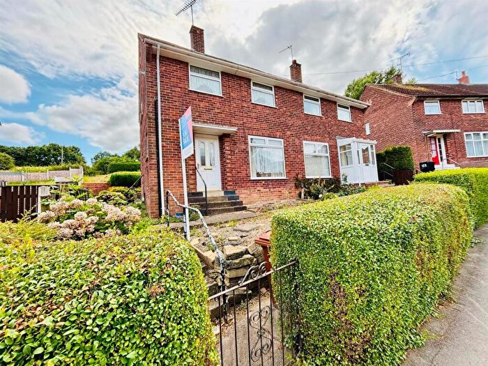 2 Bedroom Semi-Detached House For Sale In Whincover Road, Leeds, LS12