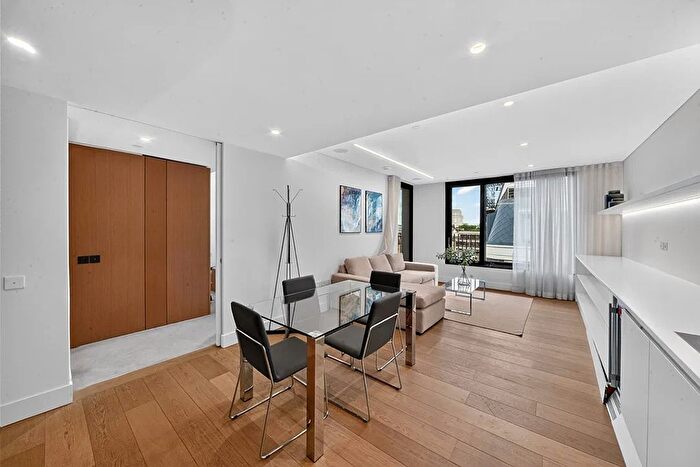 1 Bedroom Flat For Sale In Rathbone Place, London, W1T