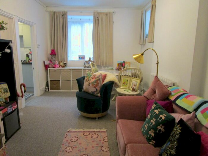 1 Bedroom Flat To Rent In Apsley Road, Clifton, Bristol, BS8