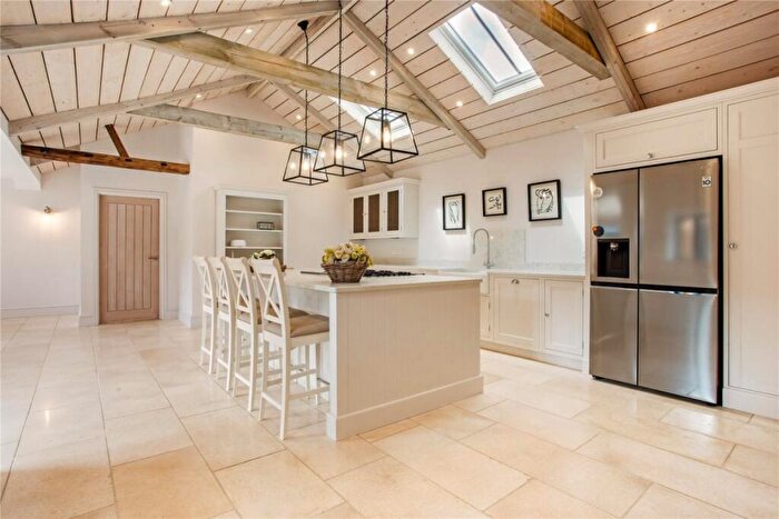 3 Bedroom Barn To Rent In Wrecclesham Hill Farnham, GU10