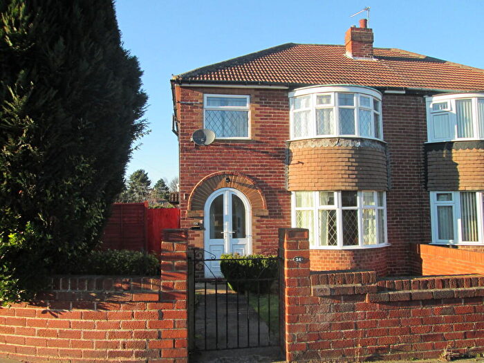 3 Bedroom Semi-Detached House To Rent In Highbury Avenue, Bessacarr, DN4