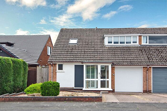 4 Bedroom Semi-Detached House For Sale In Larkspur Avenue, Burntwood, WS7