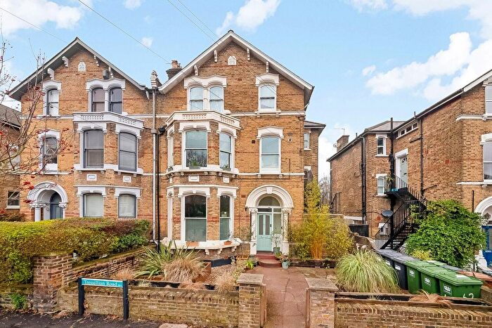 3 Bedroom Flat For Sale In Tressillian Road, Brockley, London, SE4