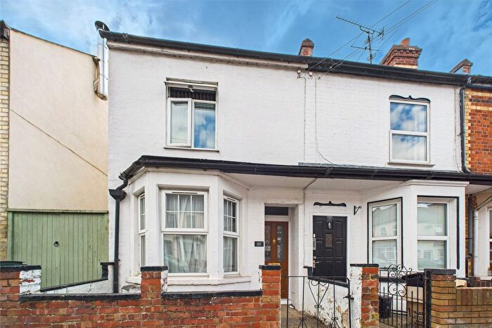 3 Bedroom End Of Terrace House For Sale In Queens Road, Caversham, Reading, Berkshire, RG4