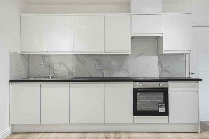 1 Bedroom Property To Rent In Church Street, Enfield, EN2