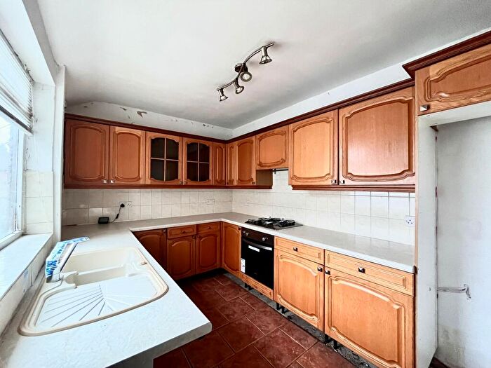 3 Bedroom Terraced House For Sale In Nelson Road, Edlington, Doncaster, South Yorkshire, DN12