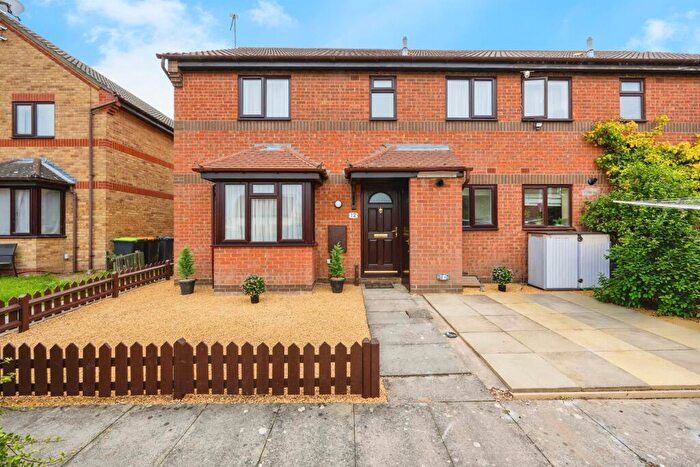 2 Bedroom Terraced House For Sale In Columbine Close, Bedford, MK41