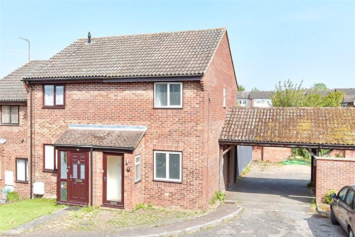 2 Bedroom End Of Terrace House For Sale In Silverdale, Hartley, Longfield, Kent, DA3
