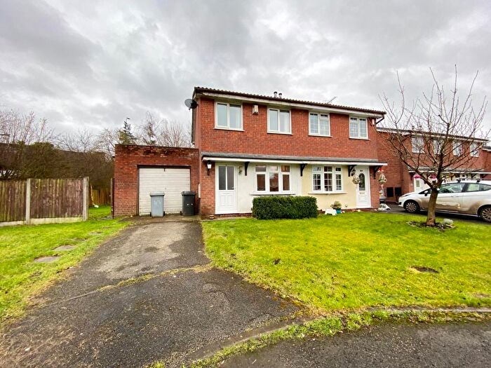 2 Bedroom House To Rent In Bowland Croft, CW1