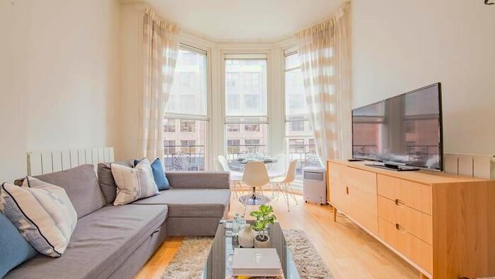 2 Bedroom Flat To Rent In Nottingham Place, London, W1U