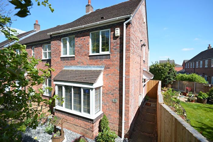 3 Bedroom End Terrace House For Sale In Goldney Court, Horsehay, Telford, Shropshire., TF4