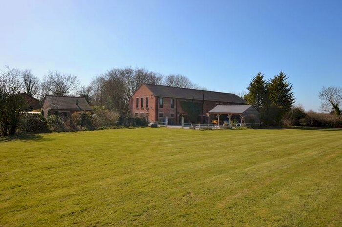 5 Bedroom Detached House For Sale In Ulnes Walton Lane, Ulnes Walton, PR26