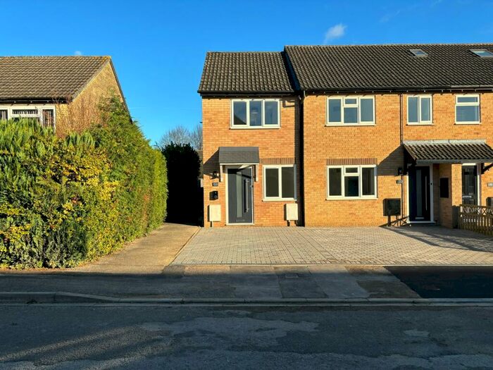 1 Bedroom Semi-Detached House To Rent In Thorney Leys, Witney, Oxfordshire, OX28