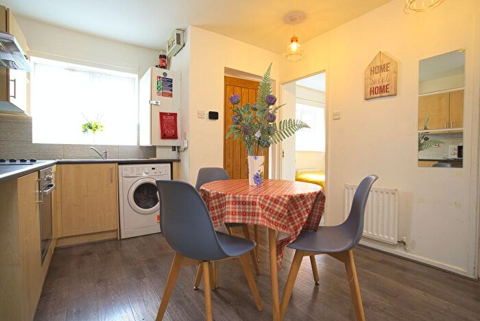 4 Bedroom House To Rent In Mill Burn Way, Birmingham, West Midlands, B9