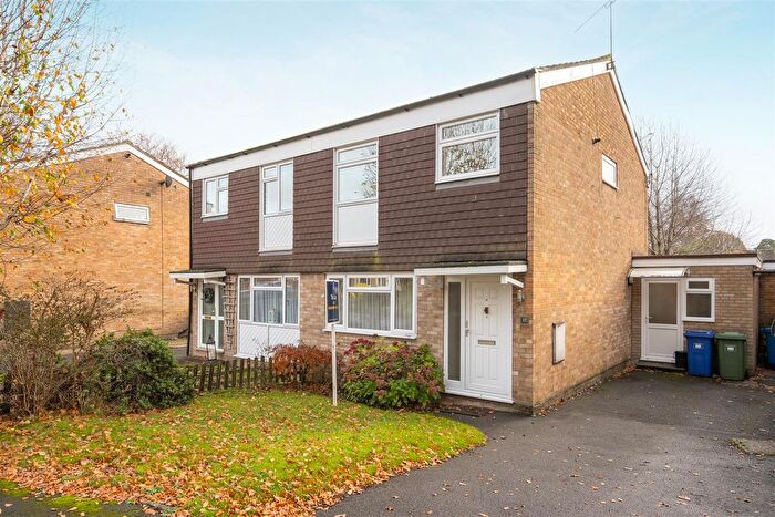 3 Bedroom Semi-Detached House To Rent In Elliott Rise, Ascot, SL5