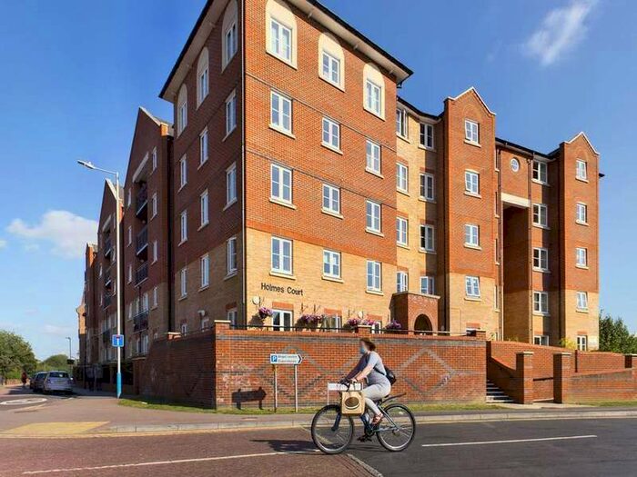 1 Bedroom Property To Rent In Medway Wharf Road, Tonbridge TN9