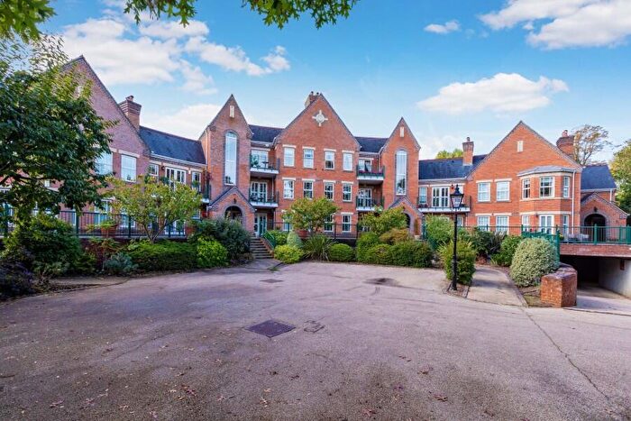 2 Bedroom Apartment To Rent In St Anns Park, Virginia Water, GU25