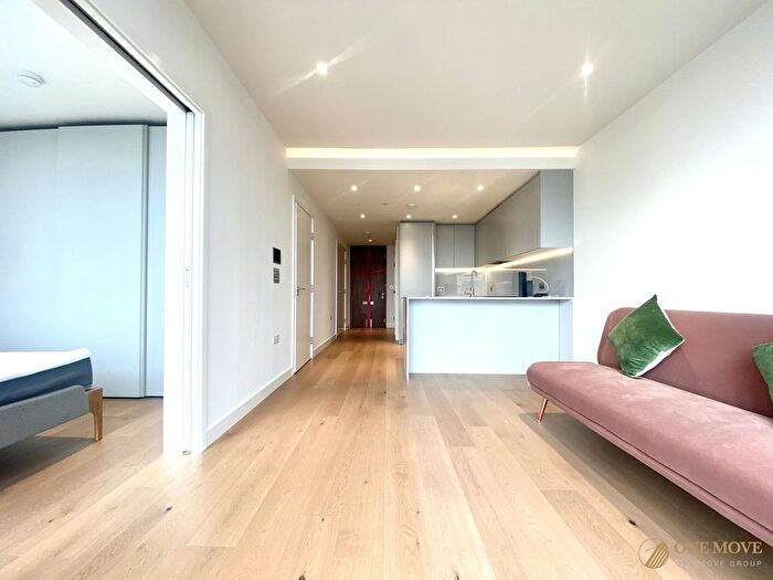 1 Bedroom Flat For Sale In Marsh Wall, Hampton Tower, E14