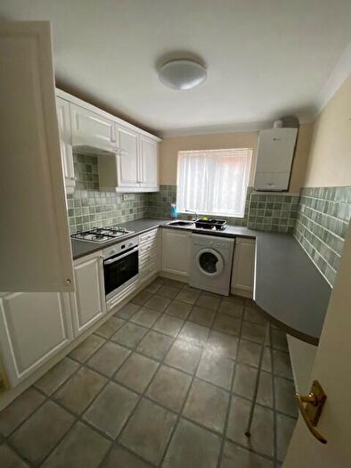 2 Bedroom Flat To Rent In Meadow Court.Broadmeadows, DE55