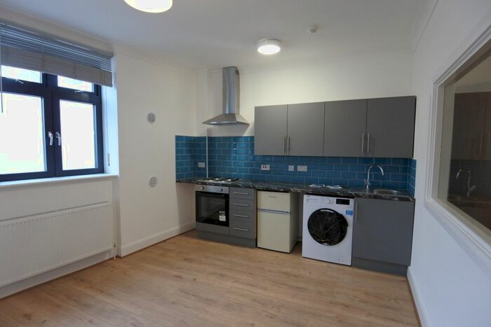 1 Bedroom Flat To Rent In Burnley Road, Dollis Hill, London, NW10