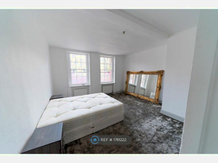 2 Bedroom Flat To Rent In West Stockwell Street, Colchester, CO1