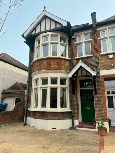 4 Bedroom Terraced House To Rent In Park Road, Wanstead, E12