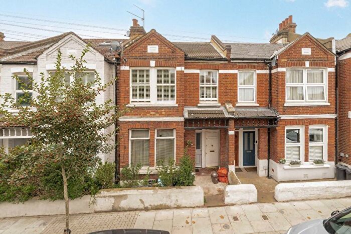 2 Bedroom Maisonette For Sale In Fernthorpe Road, Streatham, SW16
