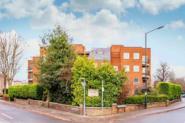 2 Bedroom Flat To Rent In Church Road, Richmond TW10