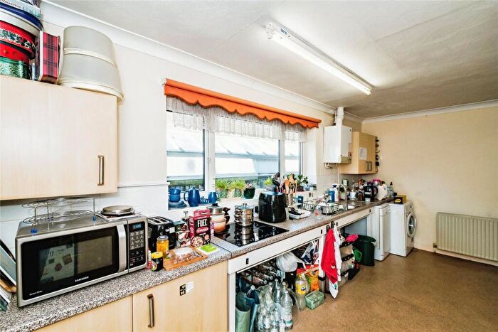 2 Bedroom Bungalow For Sale In Orchard Avenue, Worthing, West Sussex, BN14