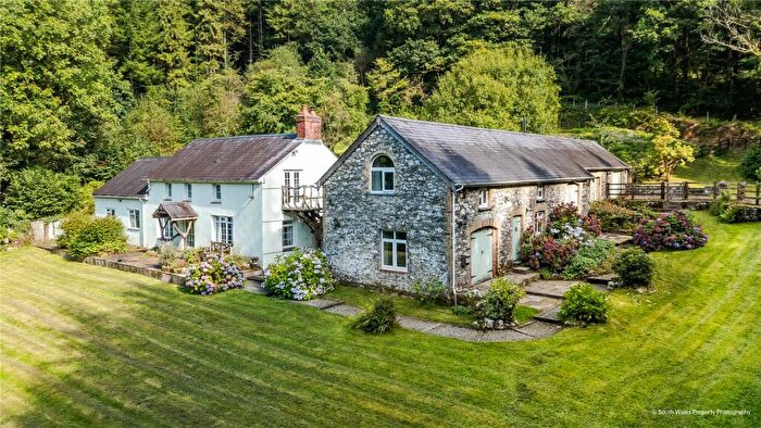 4 Bedroom Detached House For Sale In Llanllawddog, Carmarthen, Carmarthenshire, SA32