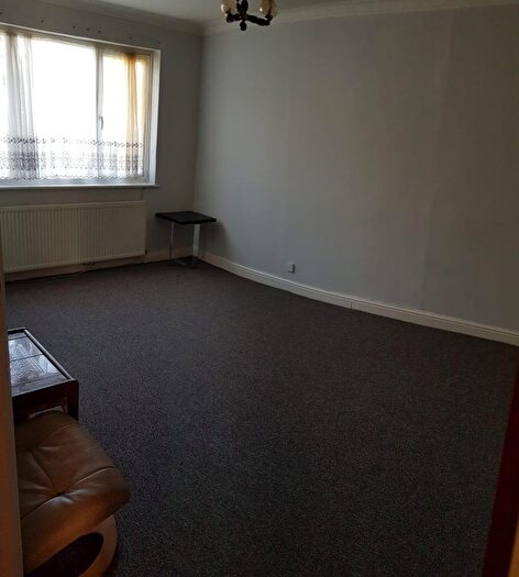 4 Bedroom Flat To Rent In Heming Road, Edgware, HA8
