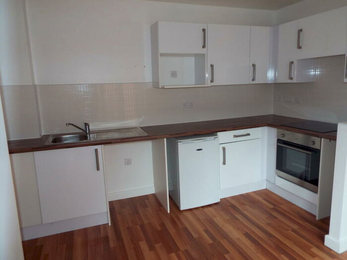 Apartment To Rent In Clyde Court, Leicester, LE1