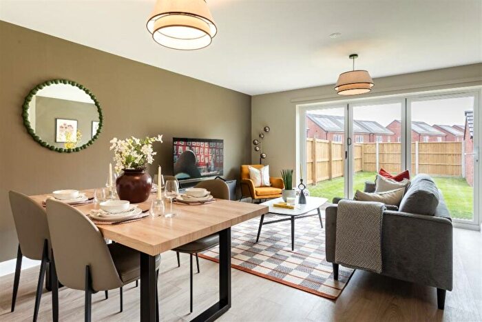 3 Bedroom House To Rent In Mason Drive, Armthorpe, Doncaster, DN3